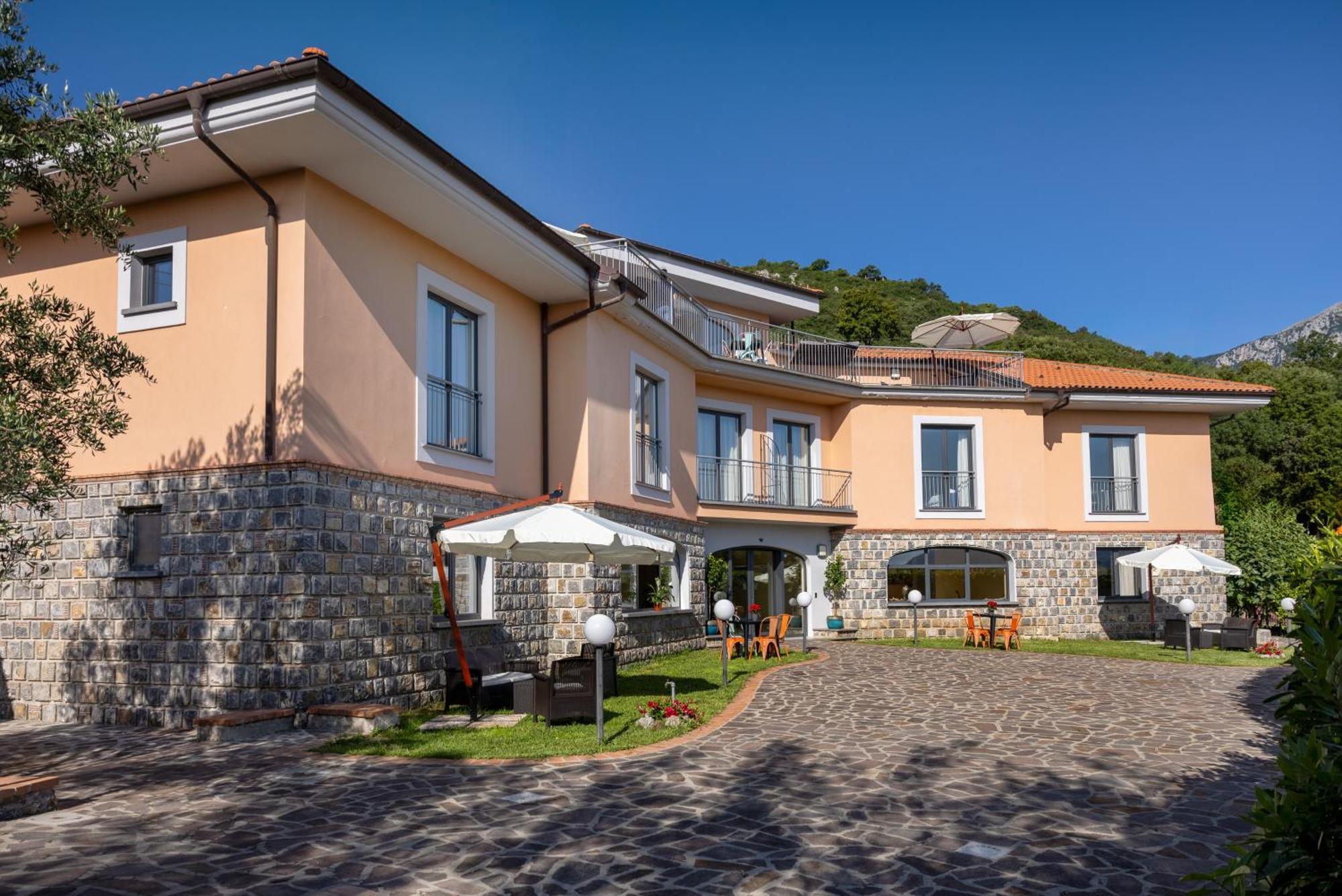 Scario Club Hotell San Giovanni a Piro Exteriör bild