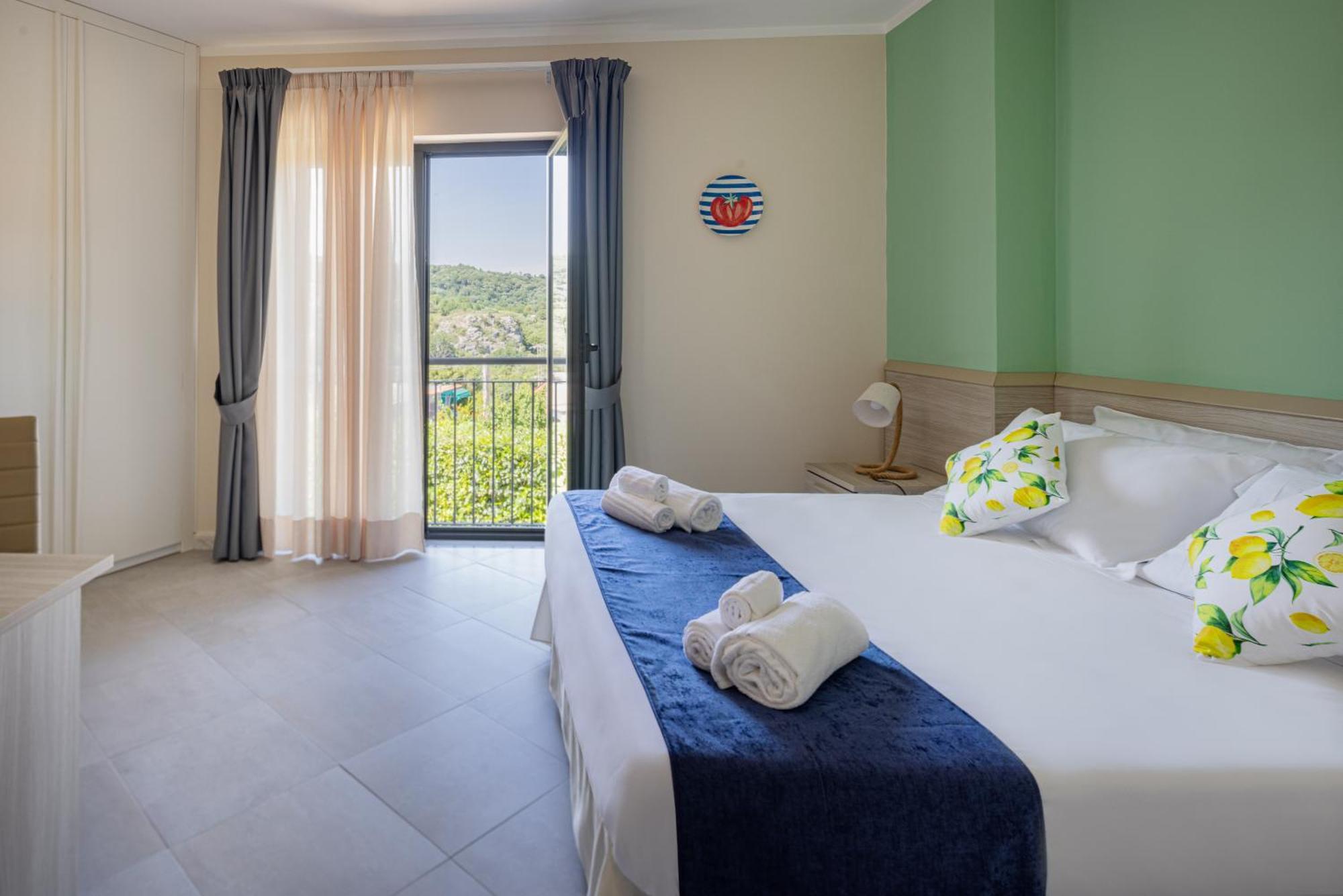 Scario Club Hotell San Giovanni a Piro Exteriör bild
