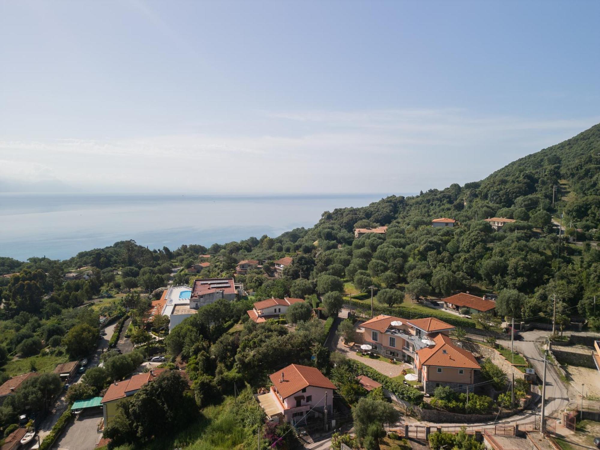 Scario Club Hotell San Giovanni a Piro Exteriör bild