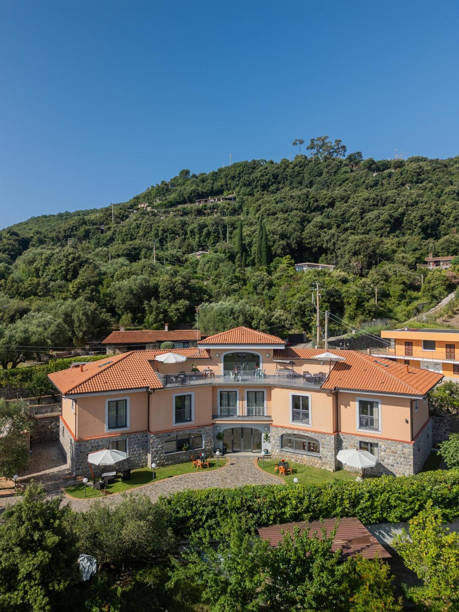 Scario Club Hotell San Giovanni a Piro Exteriör bild