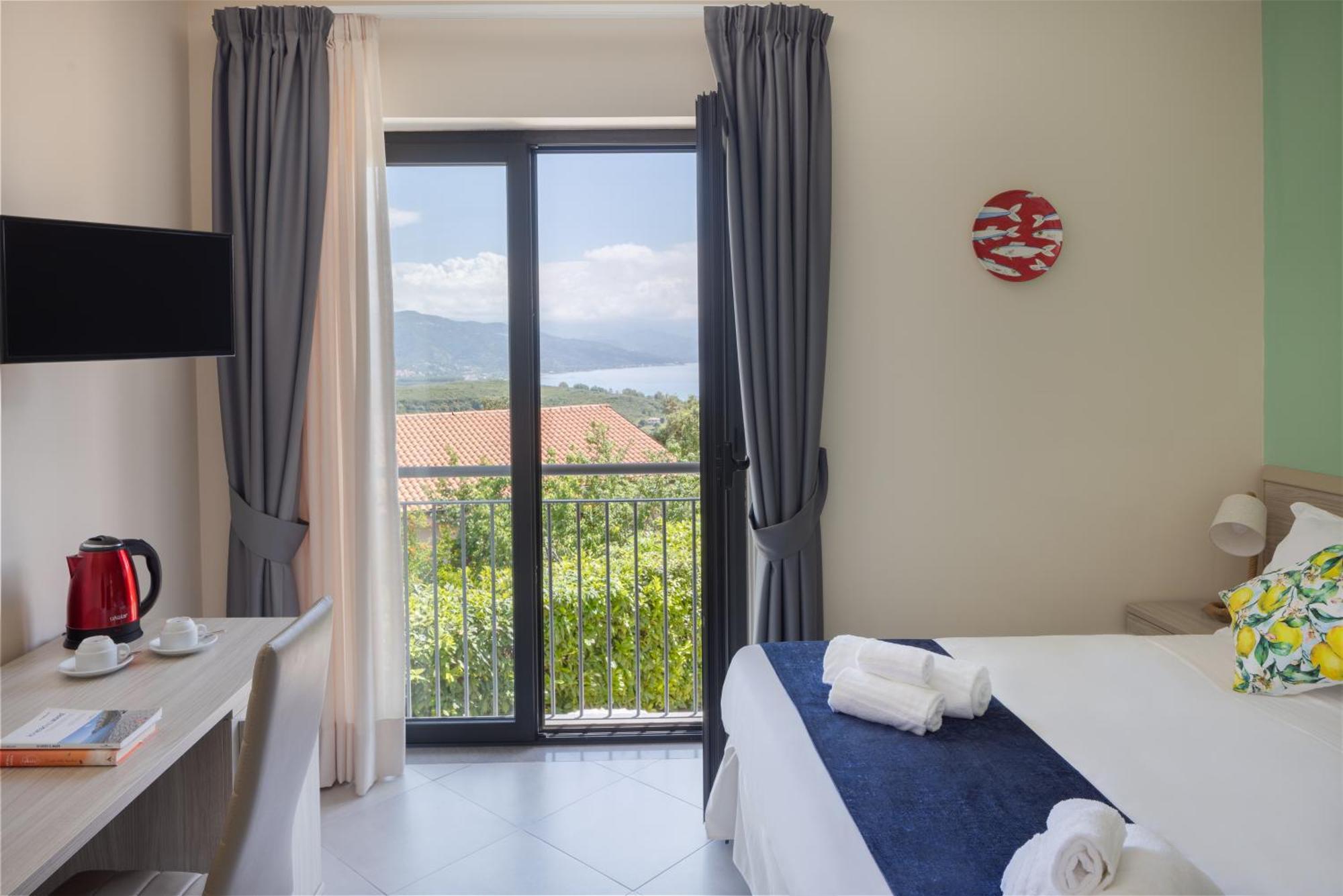 Scario Club Hotell San Giovanni a Piro Exteriör bild
